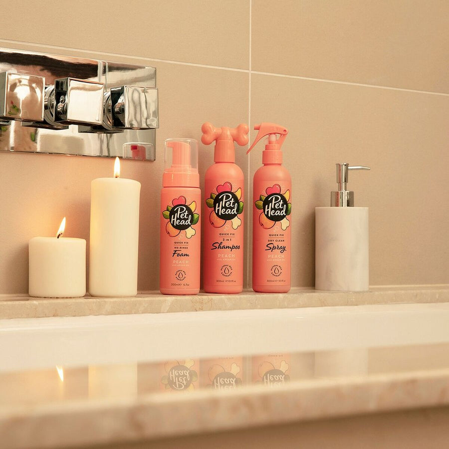 Šampon za suho umivanje las Pet Head Quick Fix Pes Breskev Spray (300 ml)
