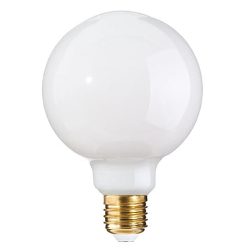 LED svetilka Bela E27 6W 12,6 x 12,6 x 17,5 cm