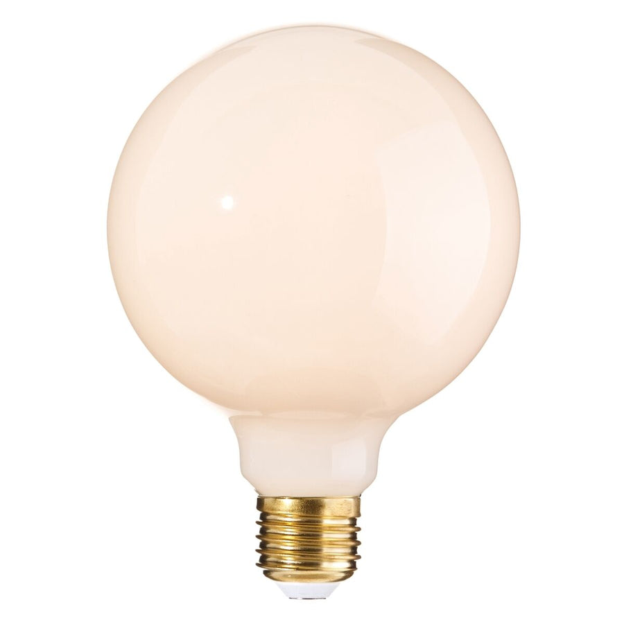 LED svetilka Bela E27 6W 12,6 x 12,6 x 17,5 cm