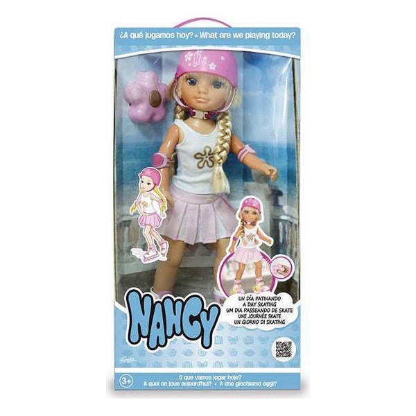 Lutka Nancy A Day Skating Famosa (43 cm)