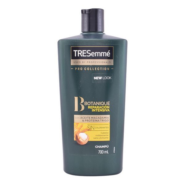 Obnovitveni šampon za lase Botanique Macadamia & Trigo Tresemme (700 ml)